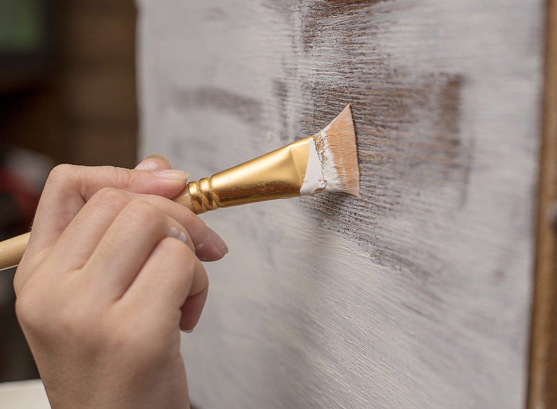 Cómo pintar un mueble con chalk paint