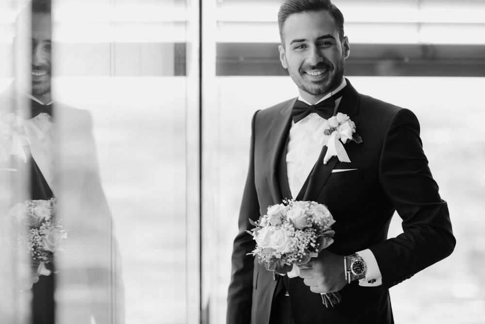 Los complementos que no pueden faltar en el traje de novio